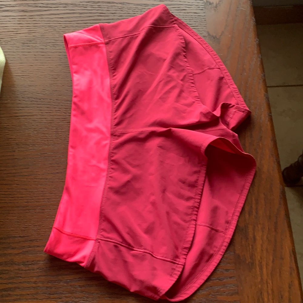 Lululemon size 8 regular hot pink& magenta shorts